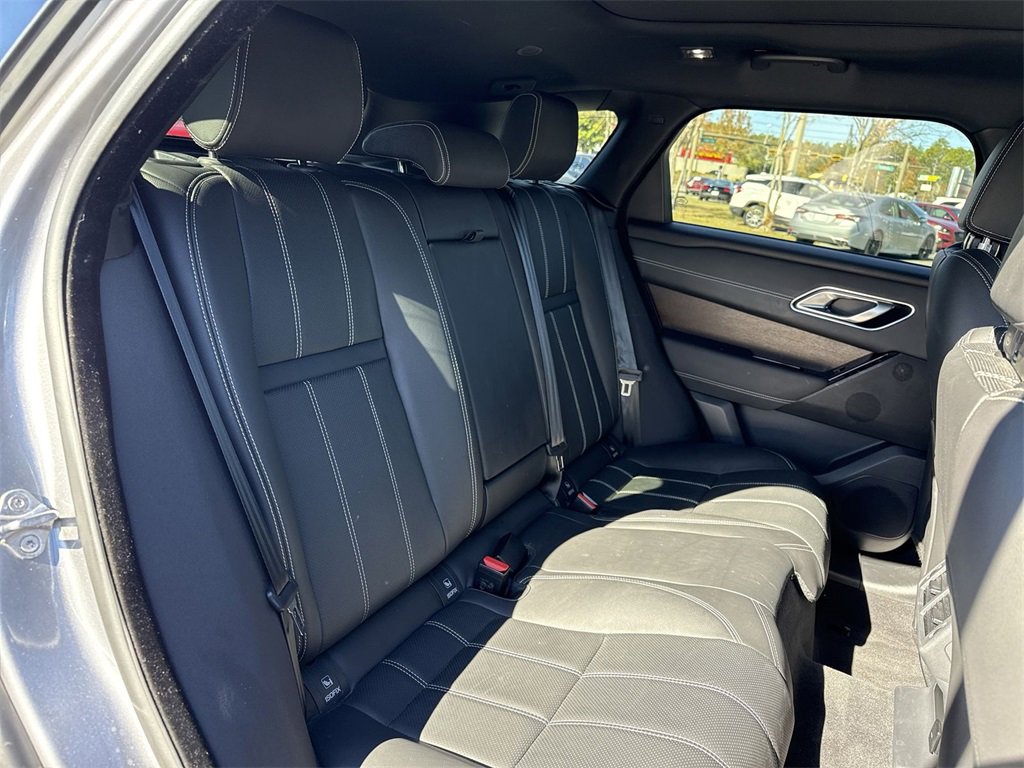 Used 2022 Land Rover Range Rover Velar R-Dynamic S image 21