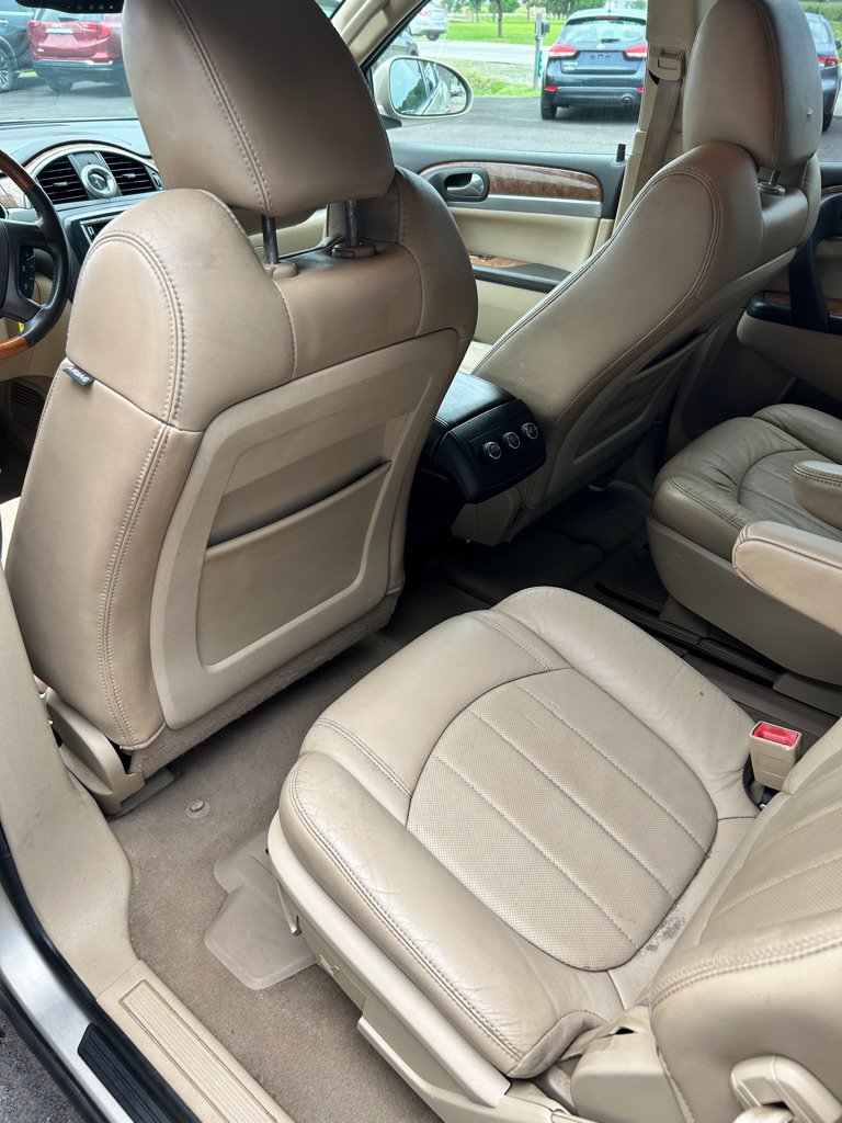 Used 2011 Buick Enclave CXL AWD/4WD image 10