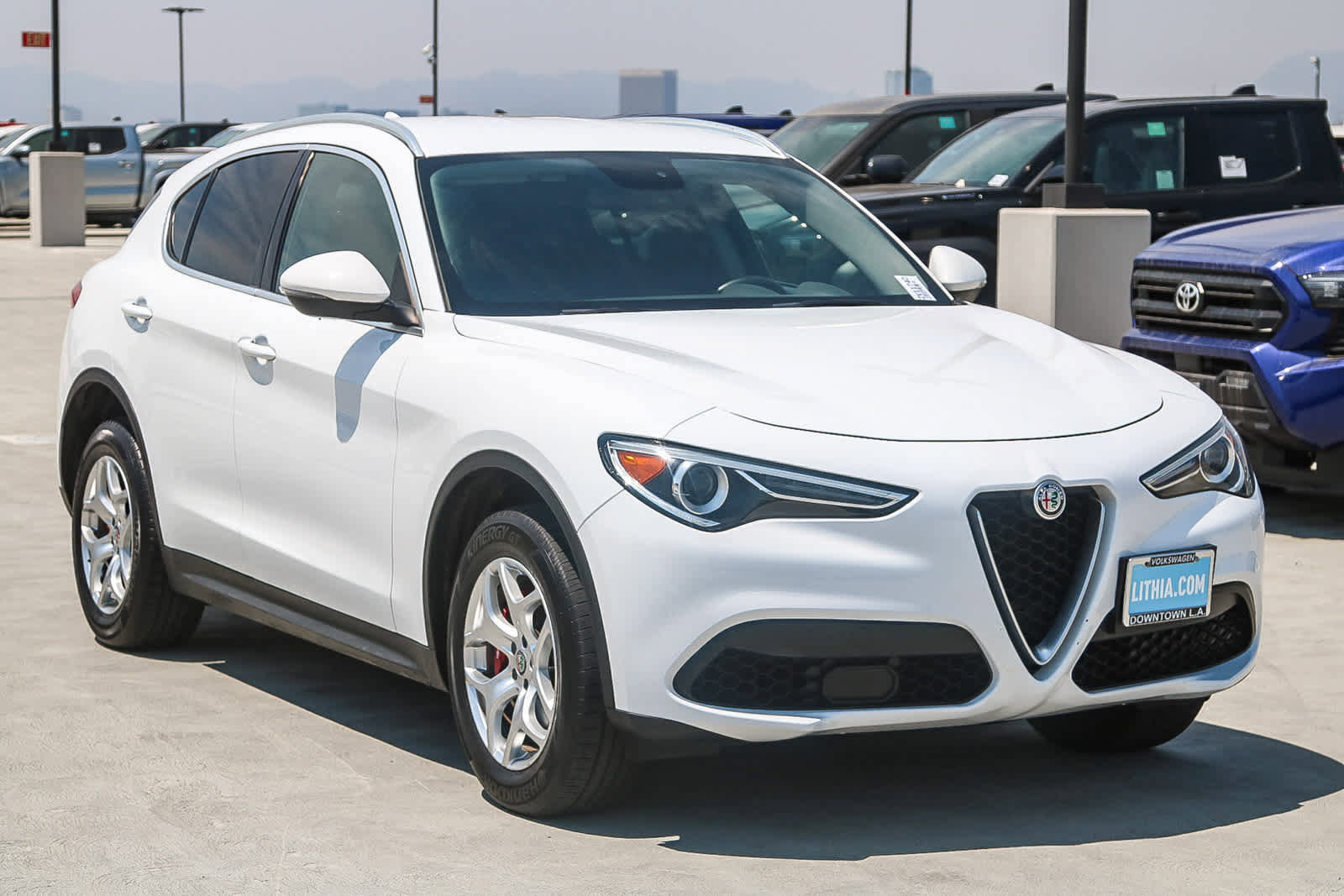 Used 2019 Alfa Romeo Stelvio RWD image 3
