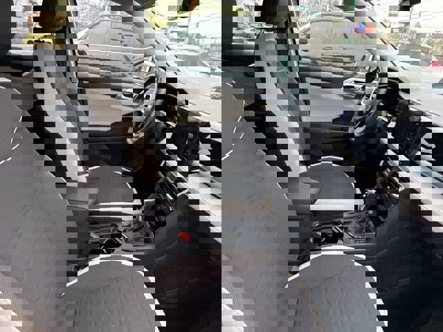 Certified 2025 Volkswagen Taos SE w/ Panoramic Sunroof Package image 14