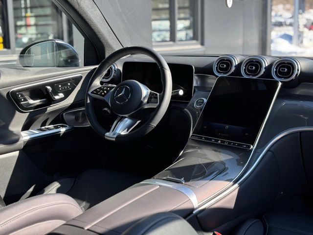 Used 2025 Mercedes-Benz GLC 300 4MATIC image 52