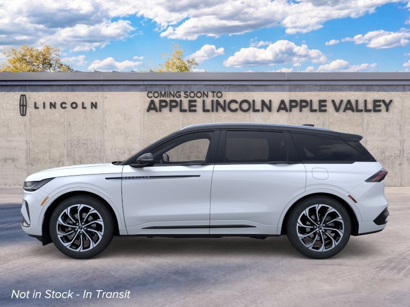 New 2026 Lincoln Nautilus Reserve AWD/4WD image 3