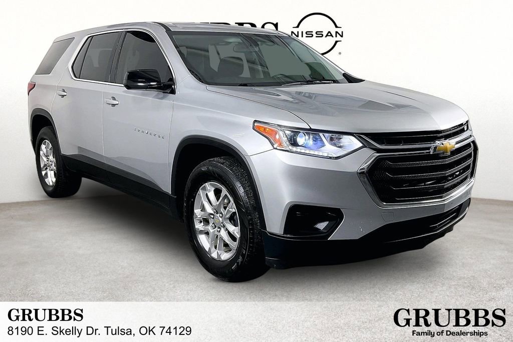 Used 2020 Chevrolet Traverse LS FWD image 1