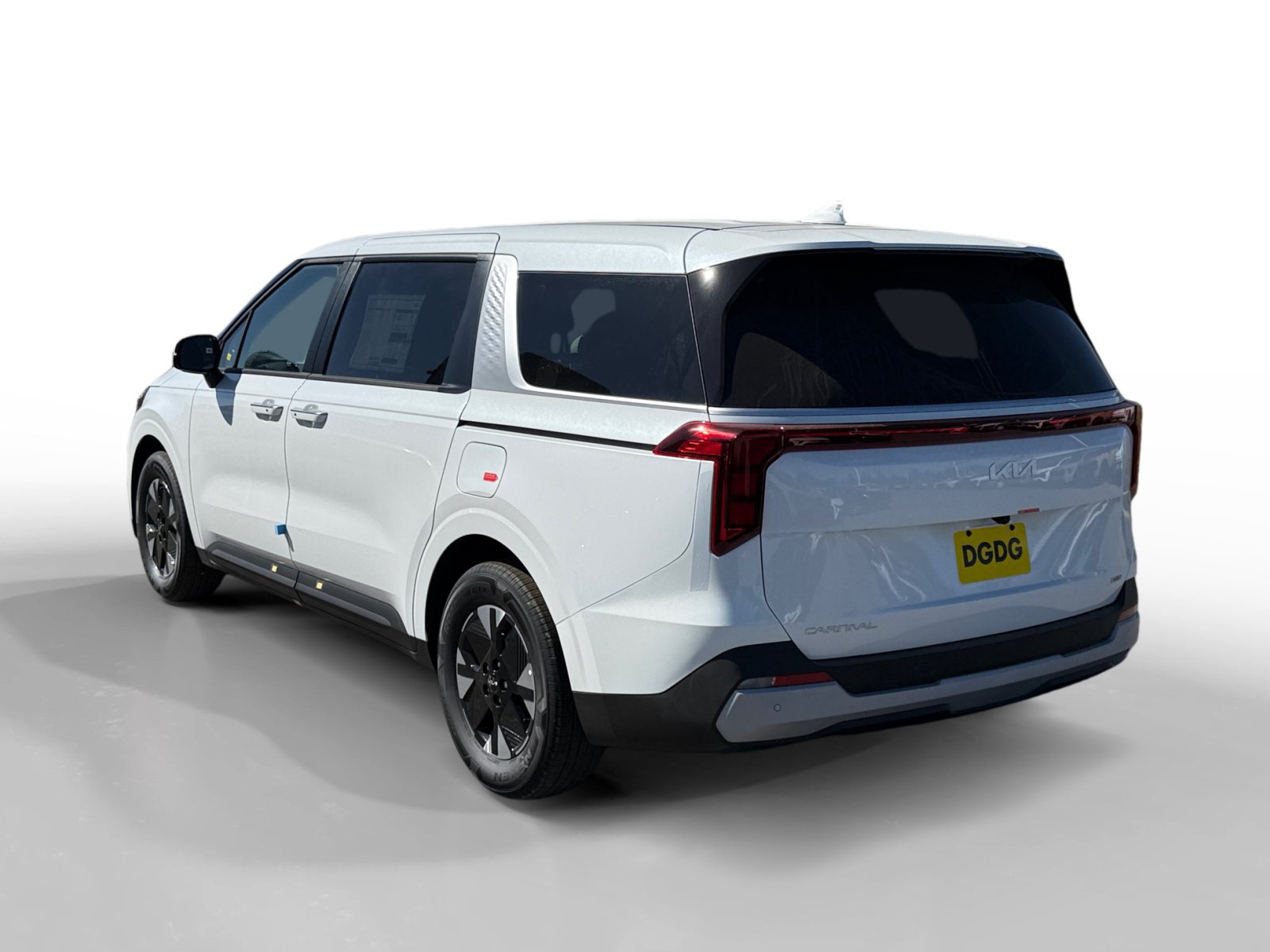 New 2027 Kia Carnival LXS FWD image 3