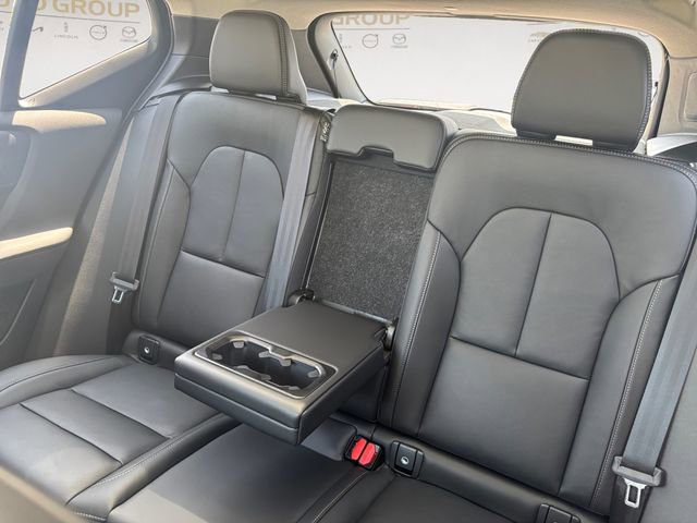 New 2025 Volvo XC40 B5 Core w/ Protection Package Premier image 13