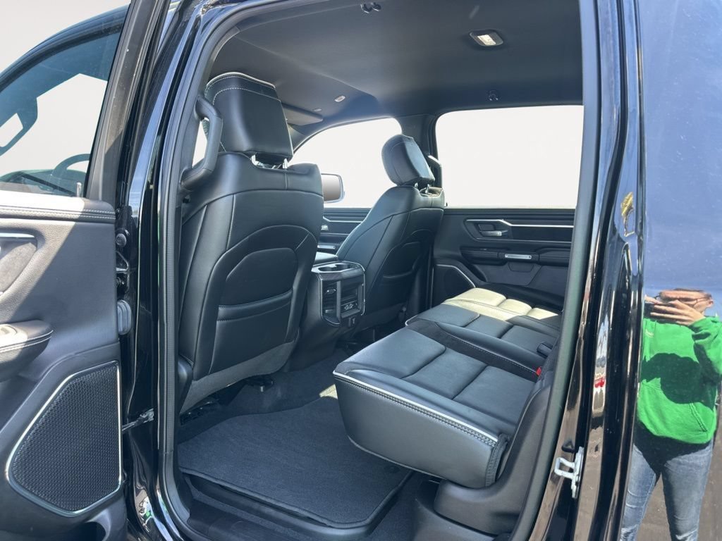Used 2025 RAM 1500 Laramie AWD/4WD image 21