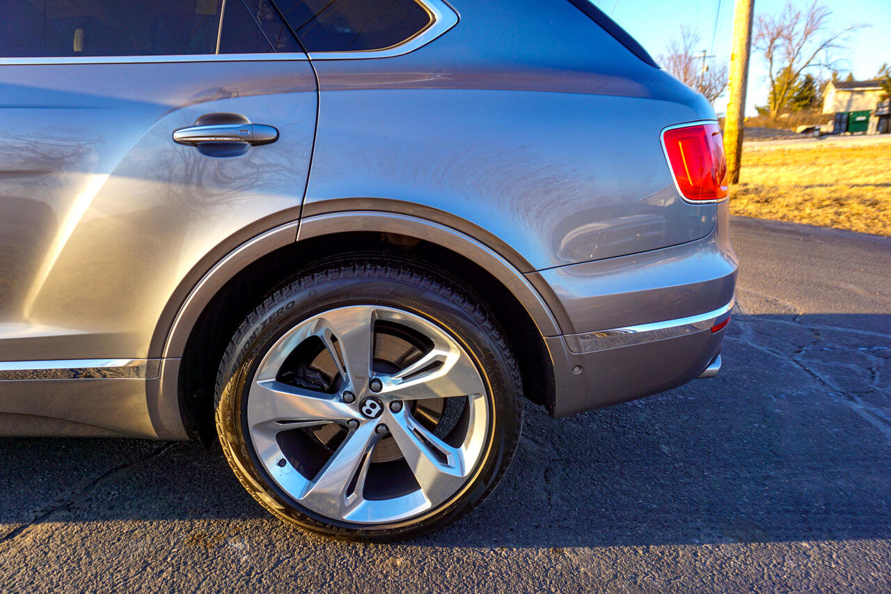 Used 2017 Bentley Bentayga W12 AWD image 51