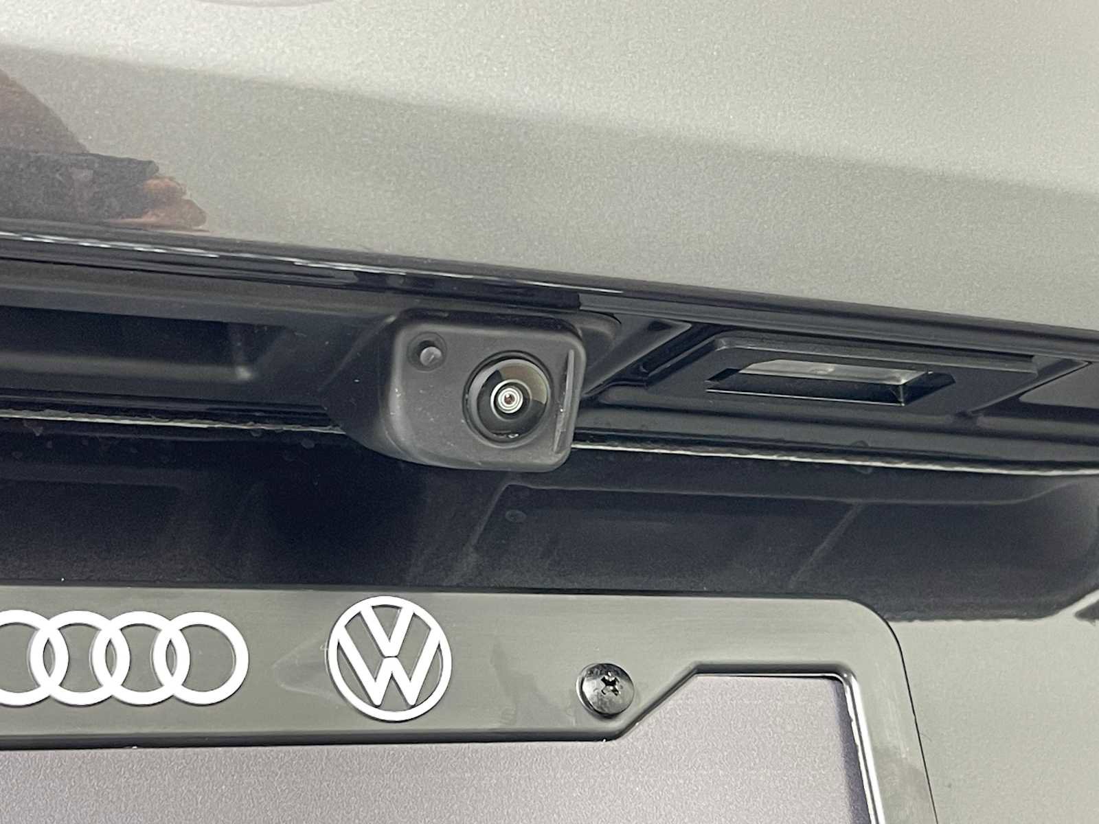 New 2025 BMW i5 M60 w/ Premium Package image 10