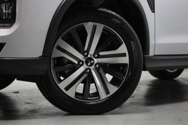 New 2025 Mitsubishi Outlander Sport ES image 3