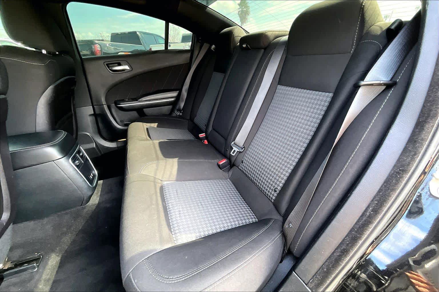 Used 2020 Dodge Charger R/T RWD image 18