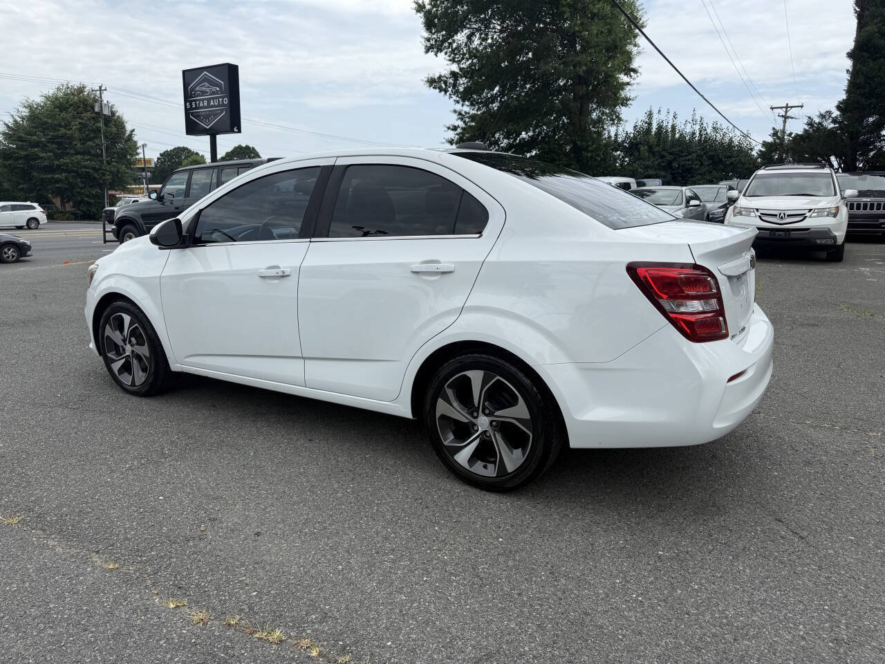 Used 2017 Chevrolet Sonic Premier FWD image 7