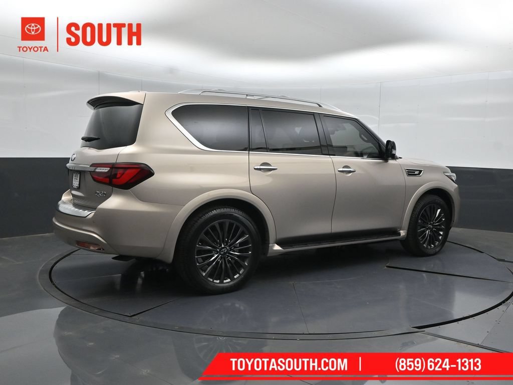 Used 2024 INFINITI QX80 Sensory AWD/4WD image 2
