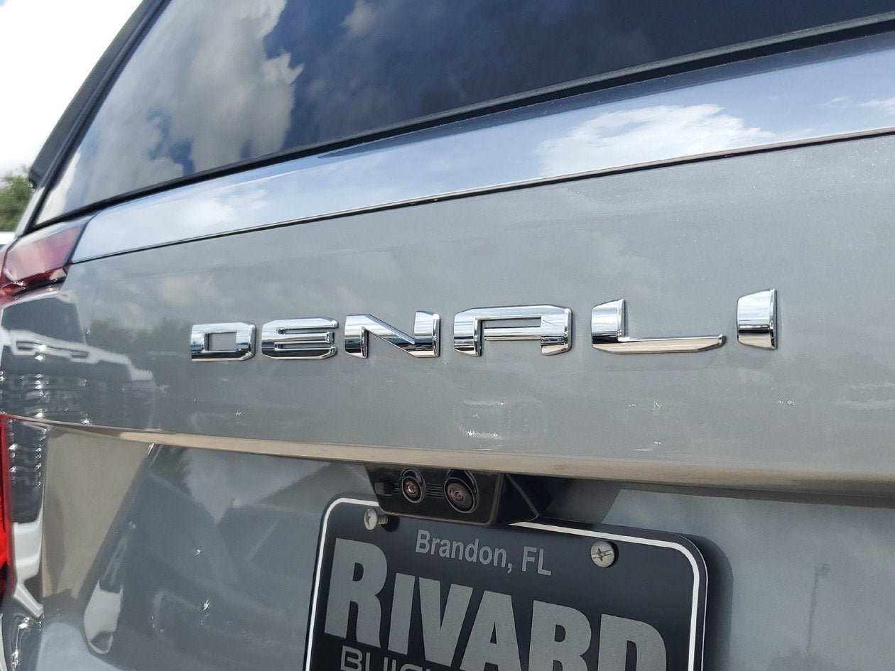 New 2027 GMC Yukon Denali w/ Denali Reserve Package AWD/4WD image 9
