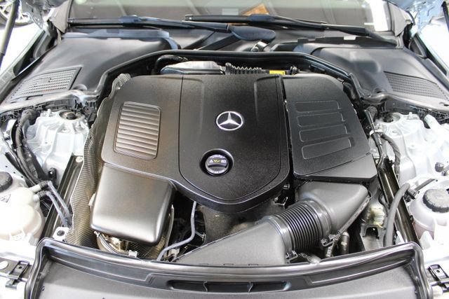 Used 2023 Mercedes-Benz C 300 Sedan image 30