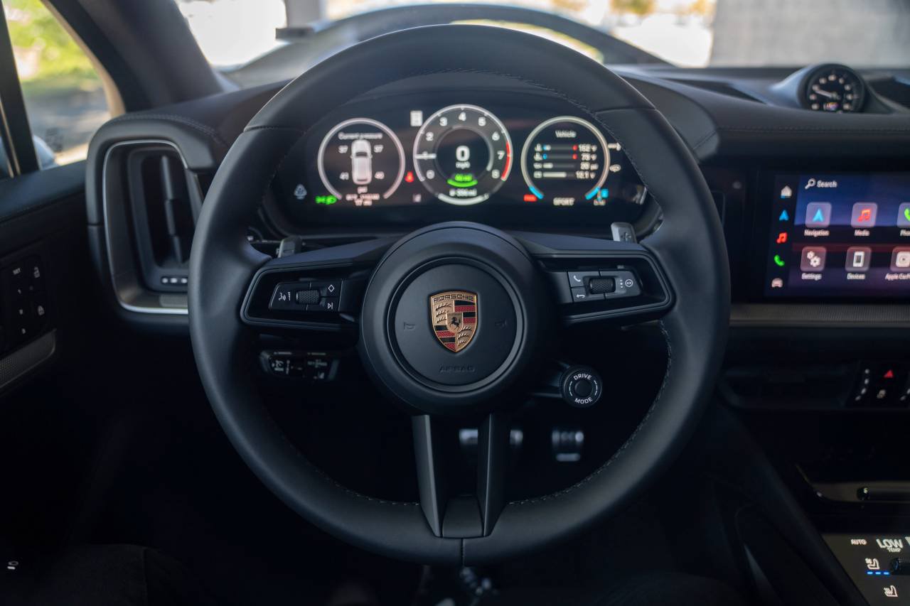 New 2026 Porsche Cayenne S AWD/4WD image 13