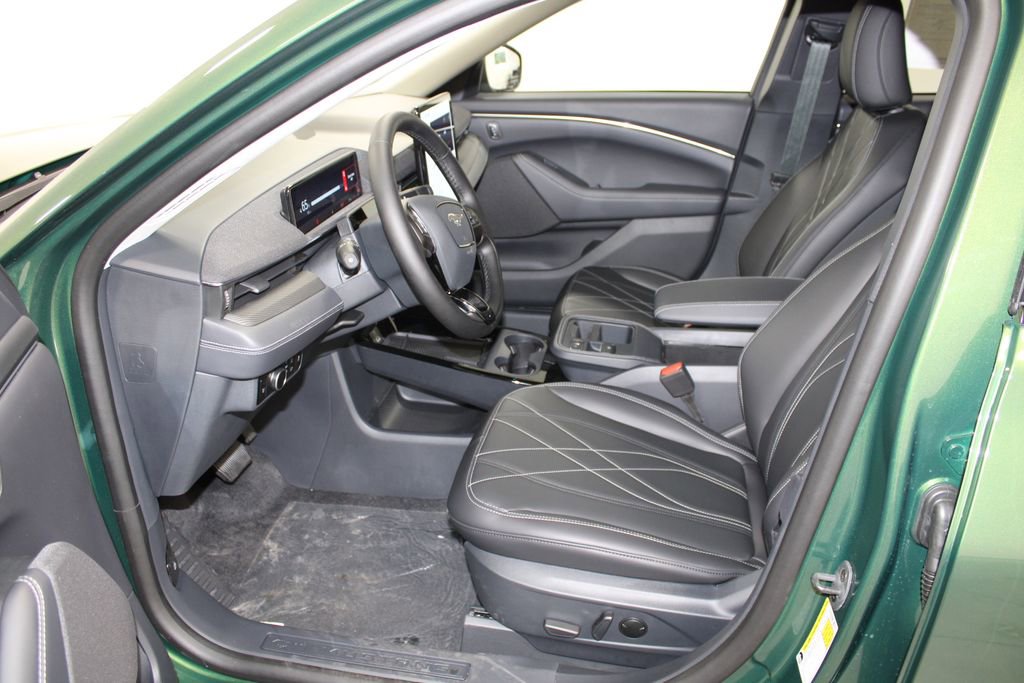 New 2025 Ford Mustang Mach-E Select image 21