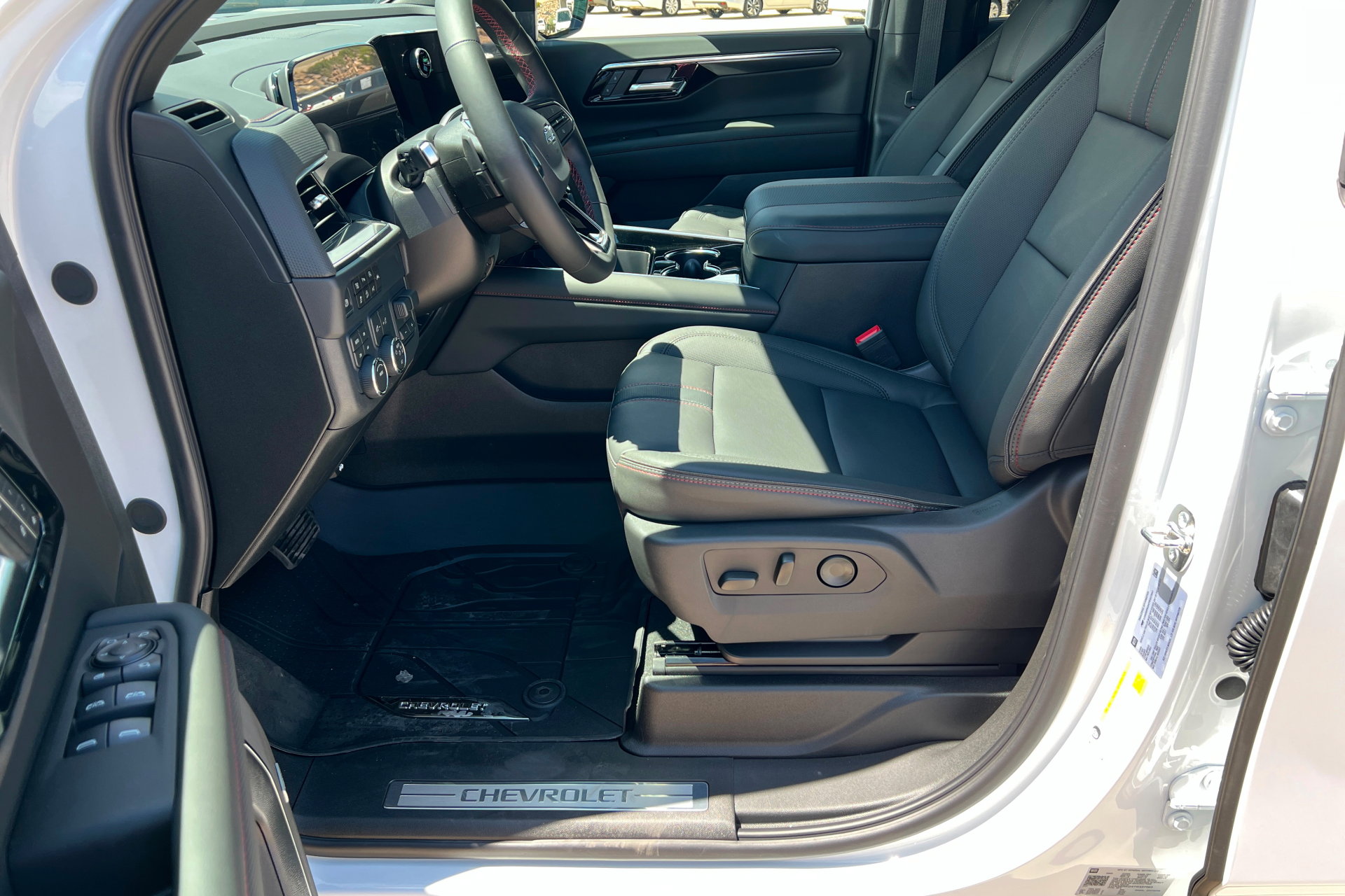 New 2026 Chevrolet Tahoe RST w/ Comfort Package AWD/4WD image 18
