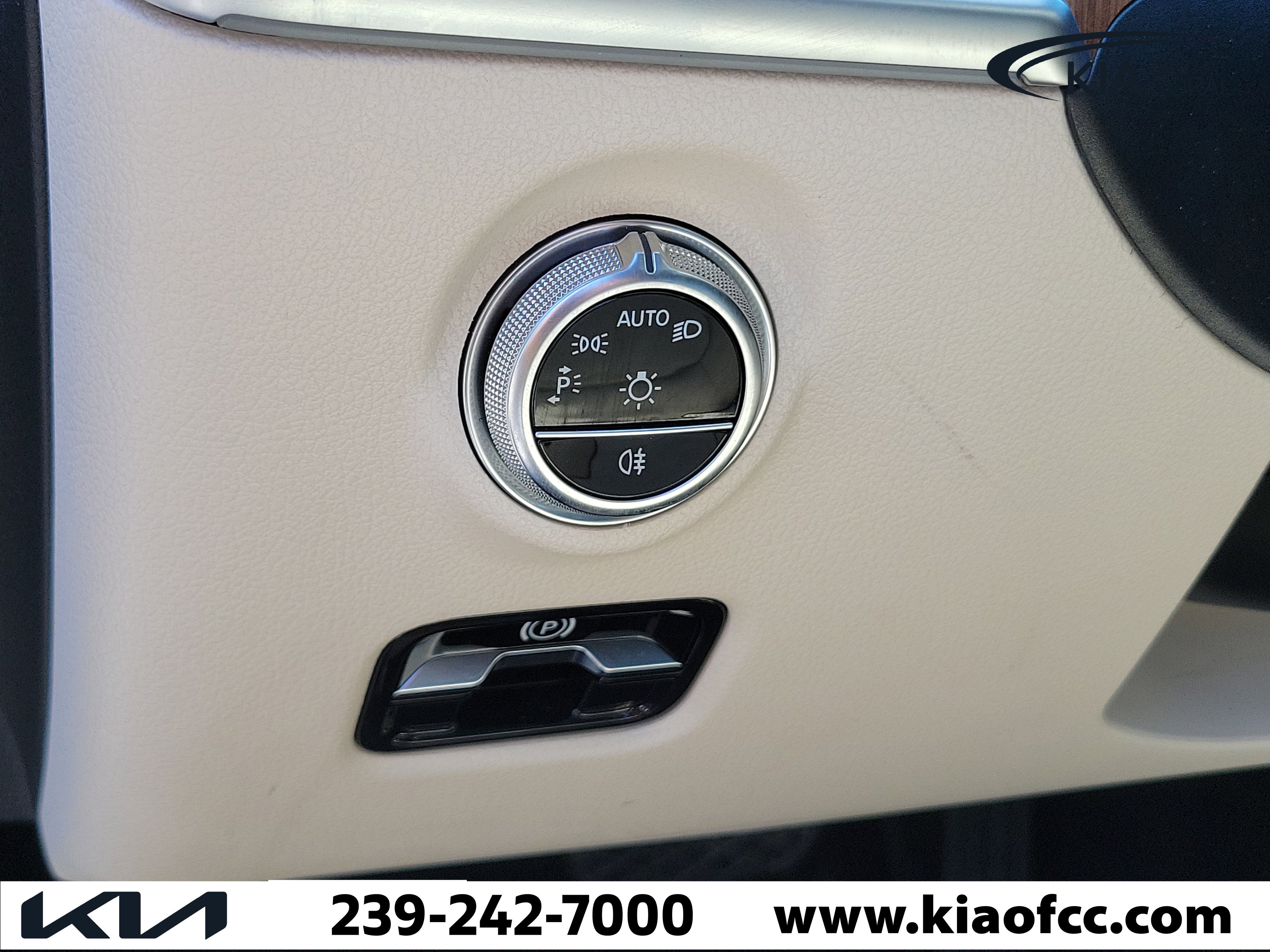 Used 2022 Mercedes-Benz C 300 4MATIC Sedan image 27