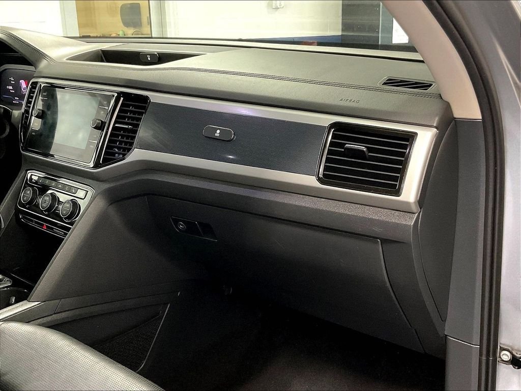 Certified 2023 Volkswagen Atlas SEL Premium AWD/4WD image 13