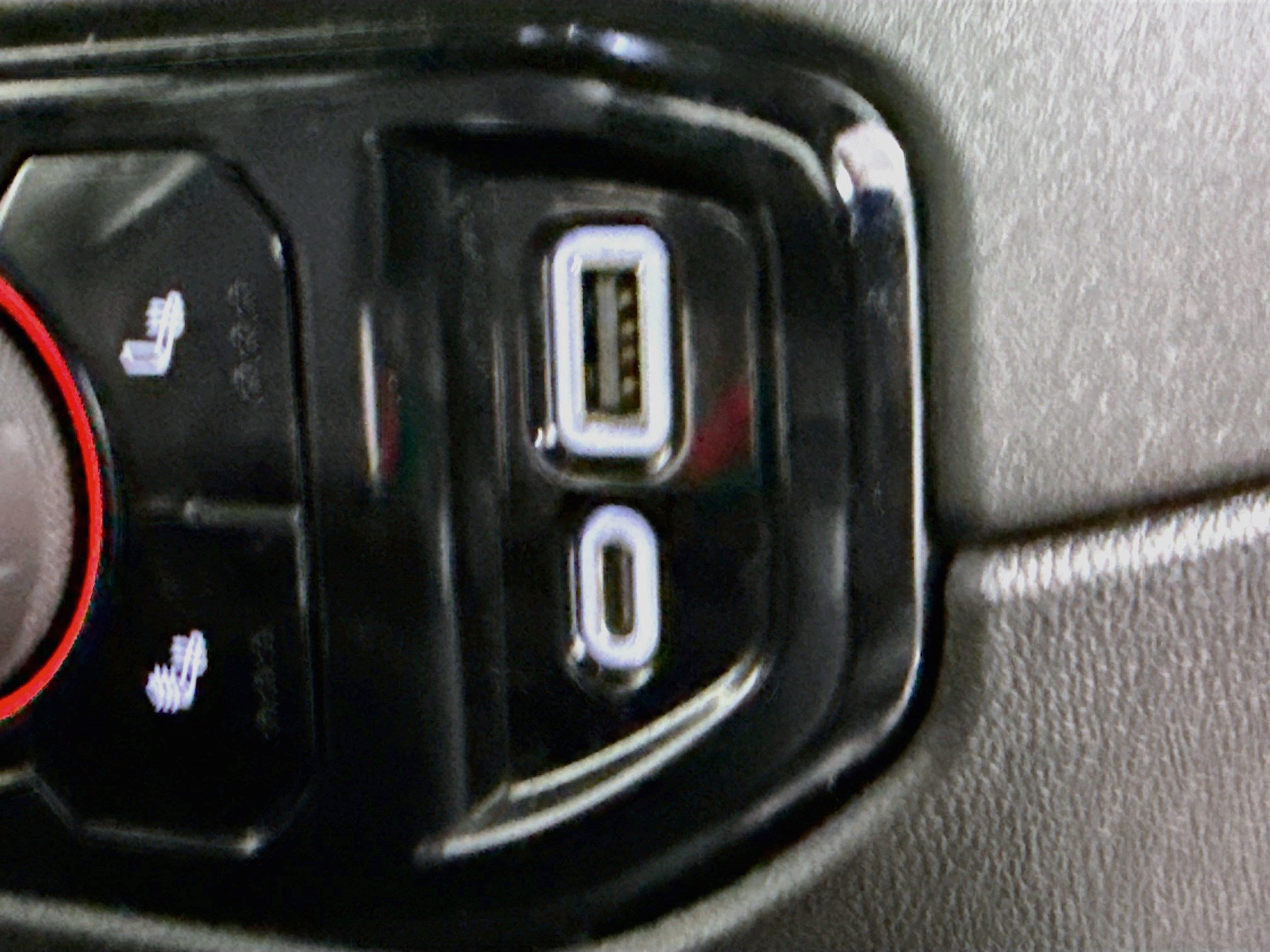 Used 2022 Chevrolet Silverado 1500 LT AWD/4WD image 40