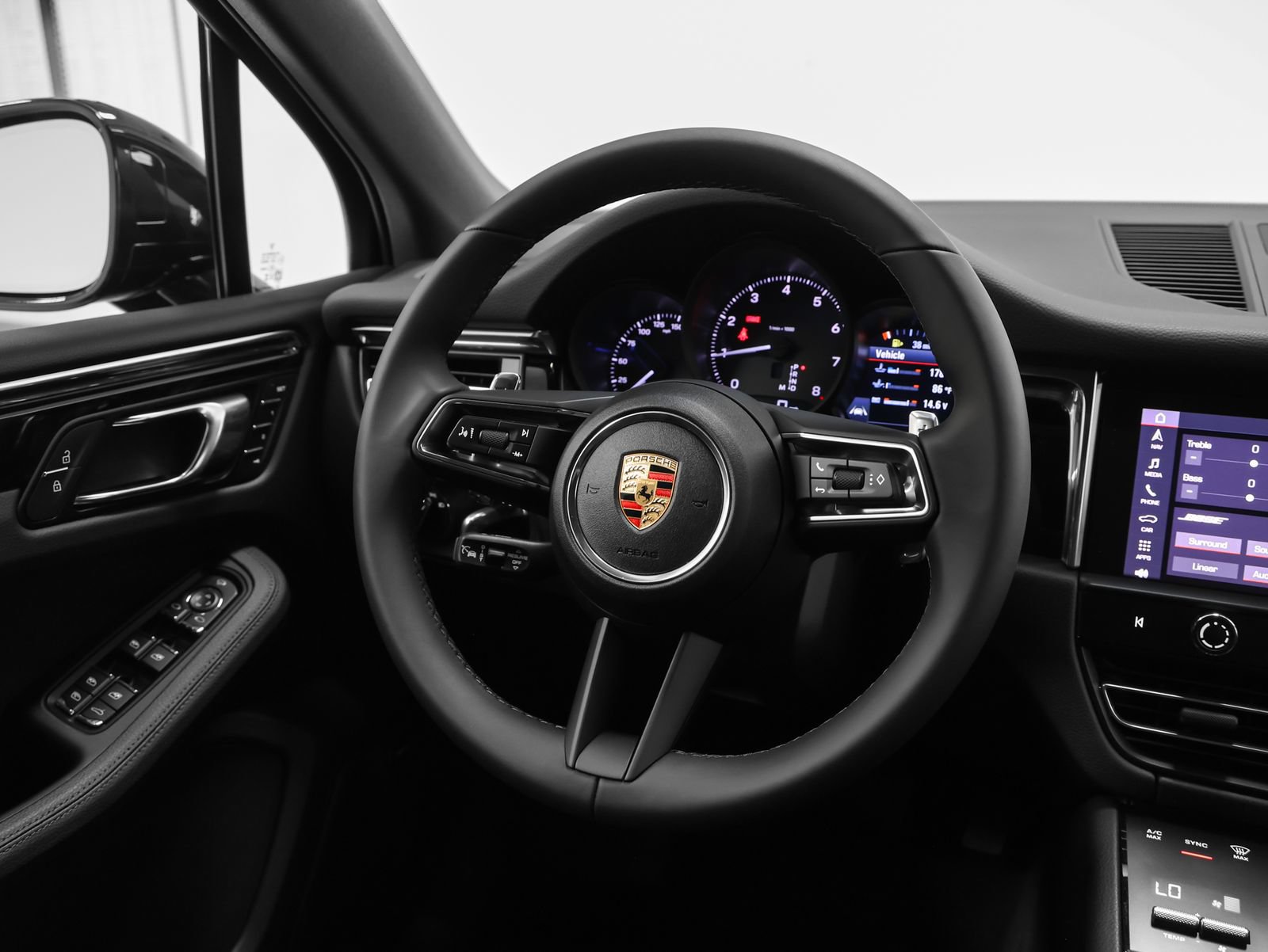 New 2026 Porsche Macan AWD/4WD image 28