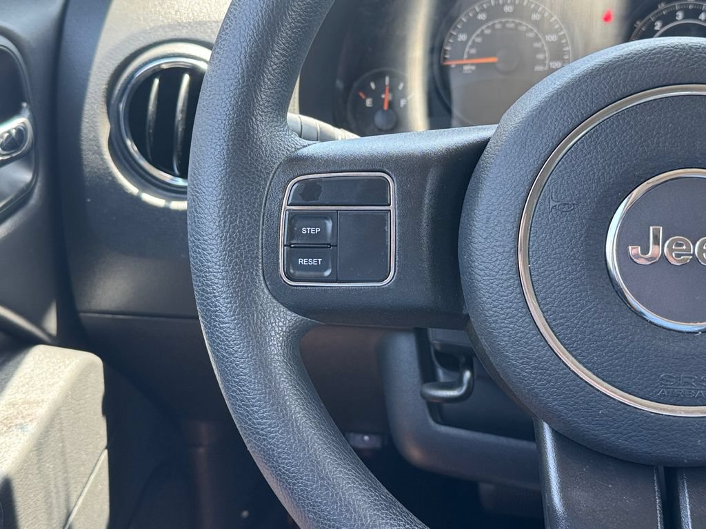 Used 2014 Jeep Patriot Sport FWD image 11