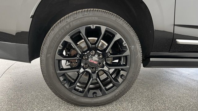 Used 2022 GMC Yukon XL Denali image 56