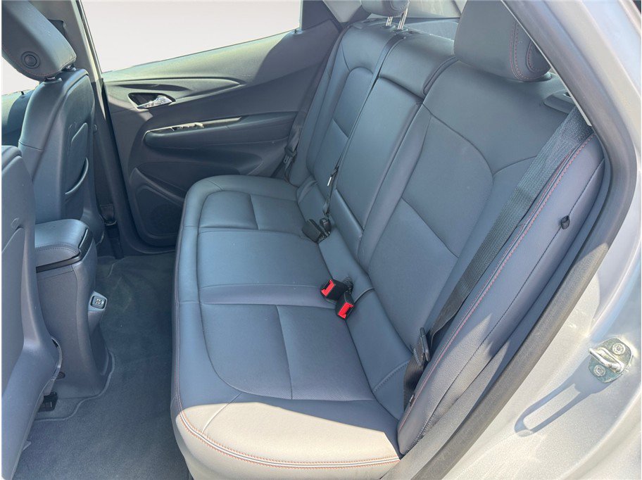Used 2018 Chevrolet Bolt Premier w/ Driver Confidence II Package FWD image 13