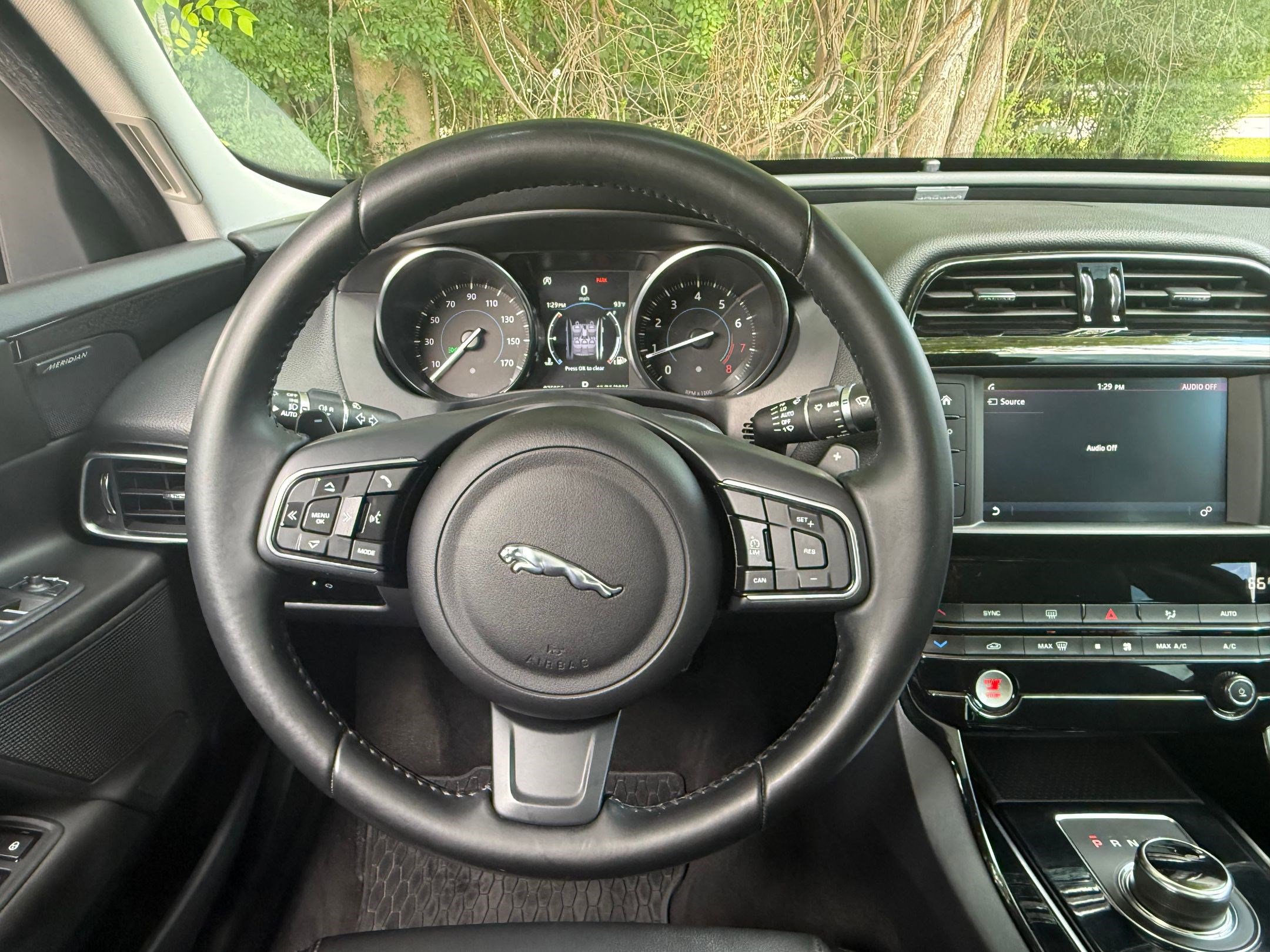 Used 2018 Jaguar XE Premium AWD/4WD image 14