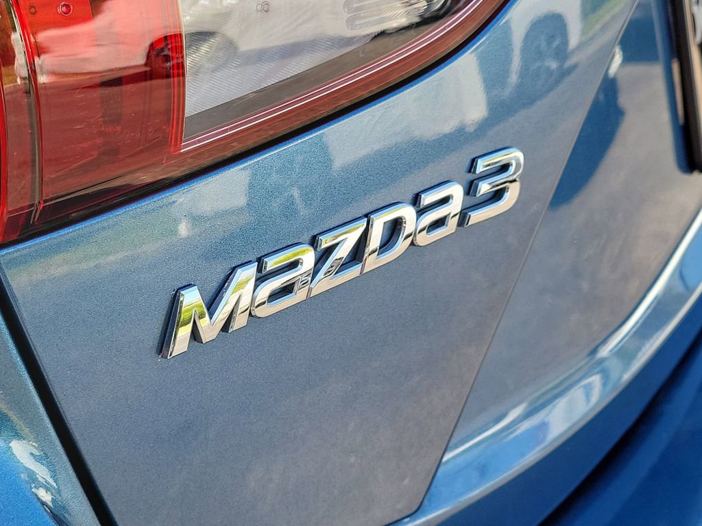 Used 2018 MAZDA MAZDA3 Sport FWD image 5