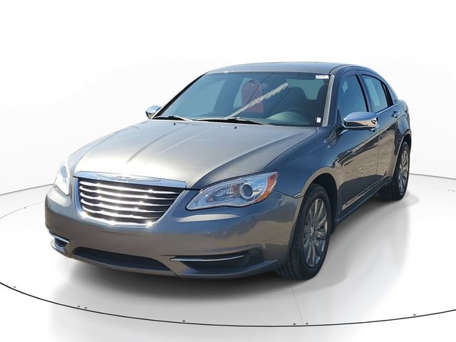 Used 2012 Chrysler 200 Touring FWD image 2