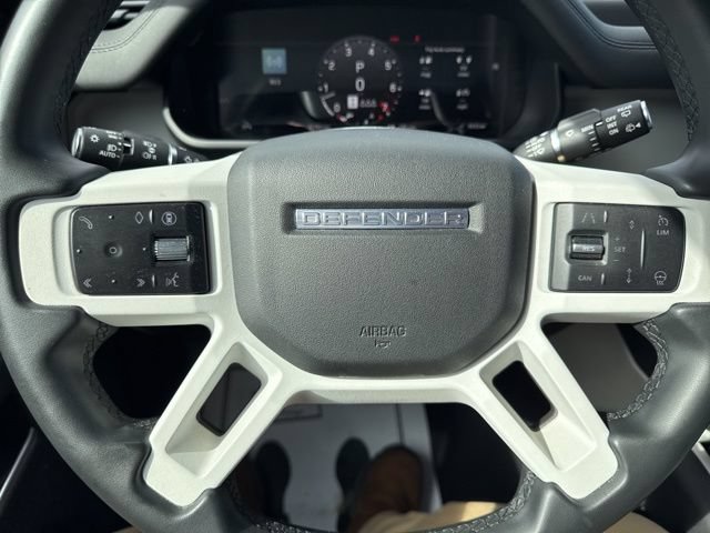 Used 2025 Land Rover Defender 110 S AWD/4WD image 33