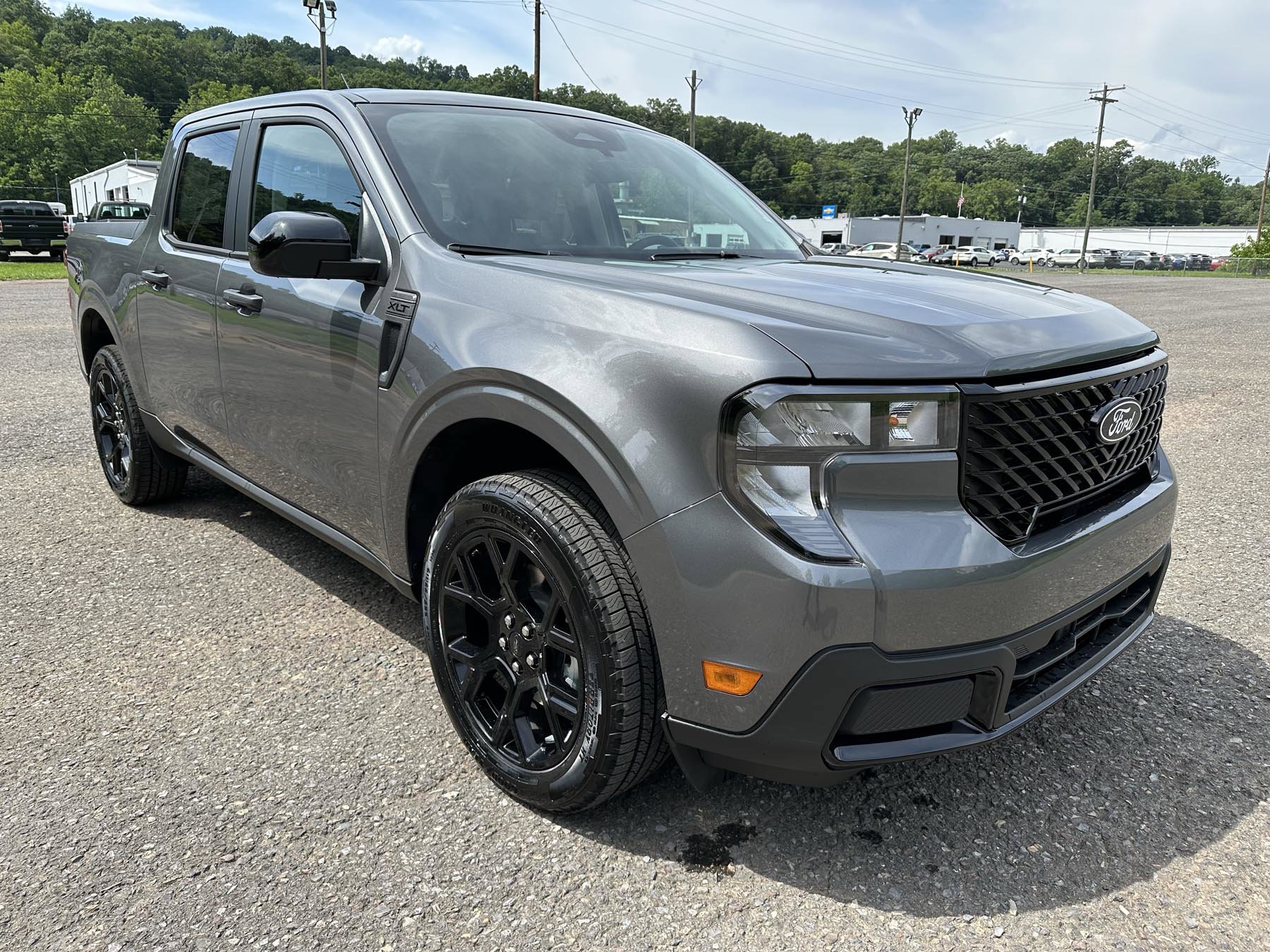 New 2025 Ford Maverick XLT w/ XLT Luxury Package image 3