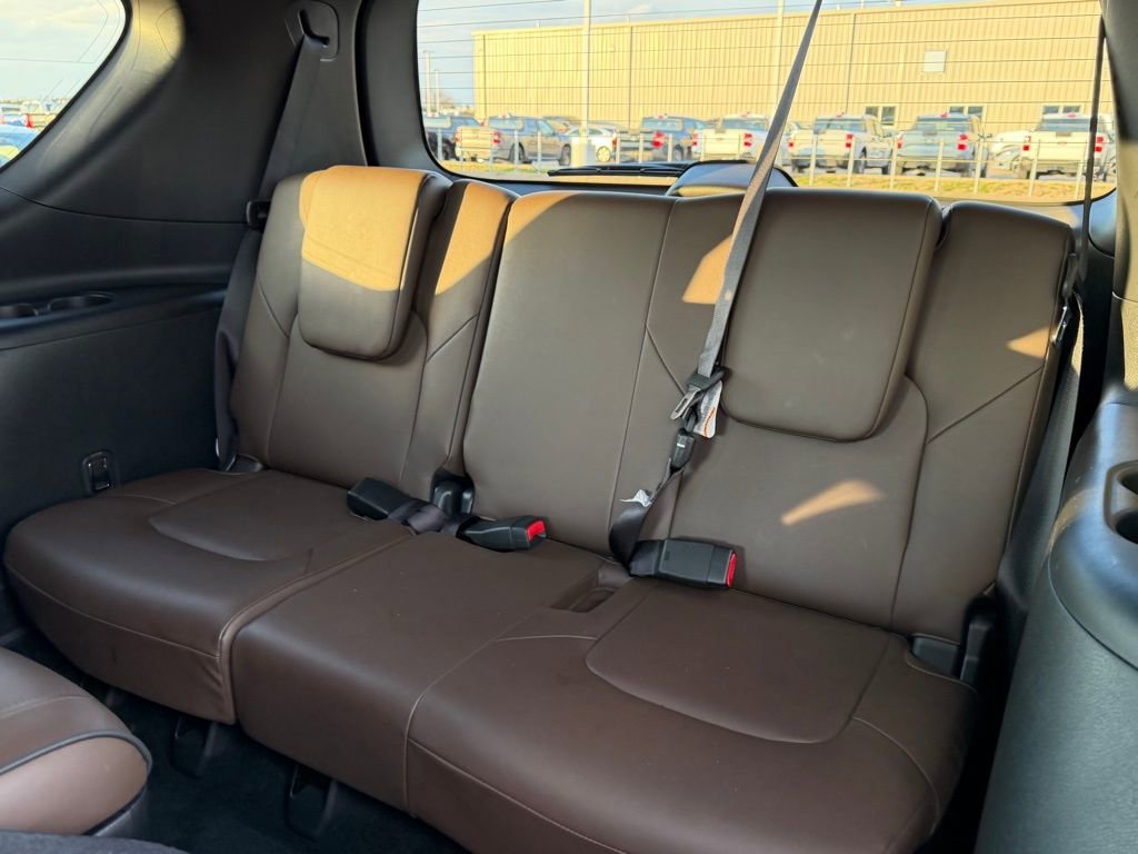 Used 2024 Nissan Armada Platinum w/ Captain's Chairs Package image 17