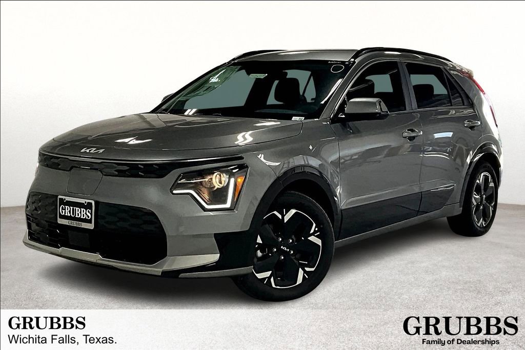 Used 2024 Kia Niro Wind w/ Wind Preserve Package image 2