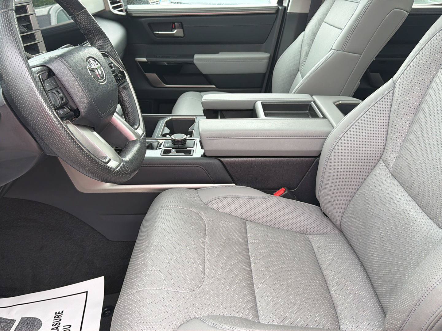 Used 2023 Toyota Tundra Limited AWD/4WD image 13