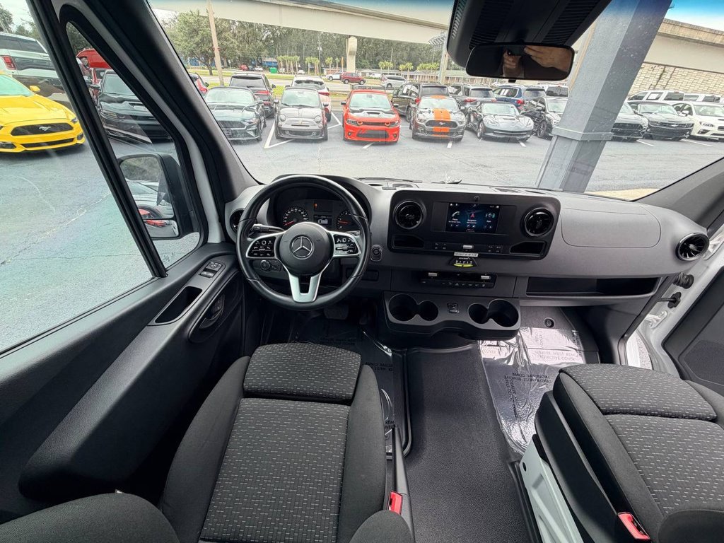 Used 2019 Mercedes-Benz Sprinter 2500 image 33