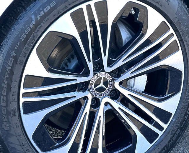 Certified 2025 Mercedes-Benz E 350 4MATIC Sedan image 12