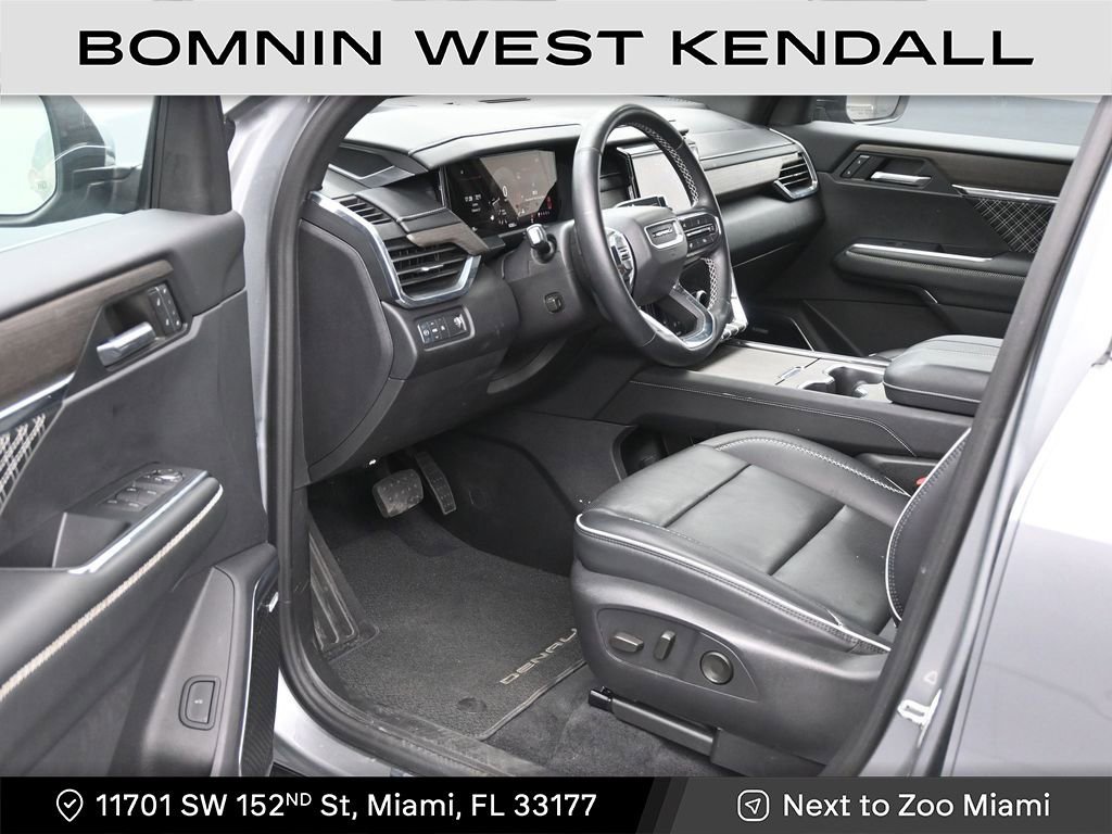 Used 2024 GMC Acadia Denali image 11