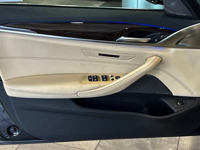 Used 2023 BMW 540i xDrive w/ Premium Package AWD/4WD image 16