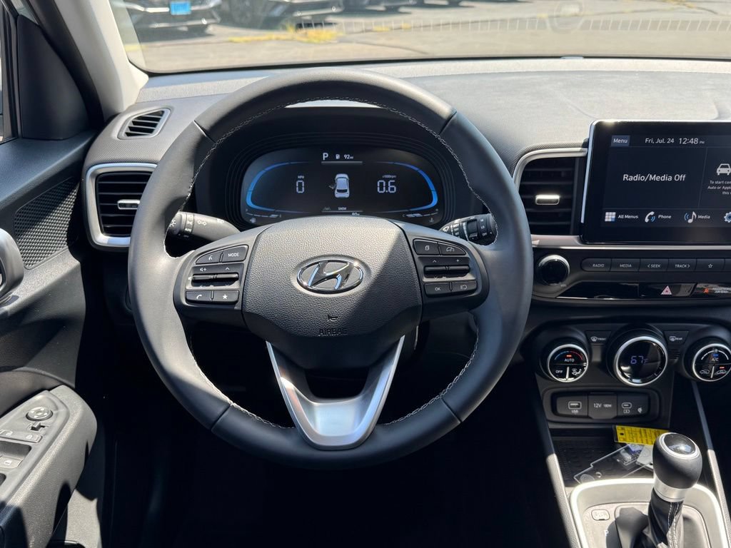 Certified 2026 Hyundai Venue SEL FWD image 18