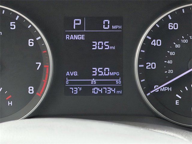 Used 2017 Hyundai Elantra SE image 14