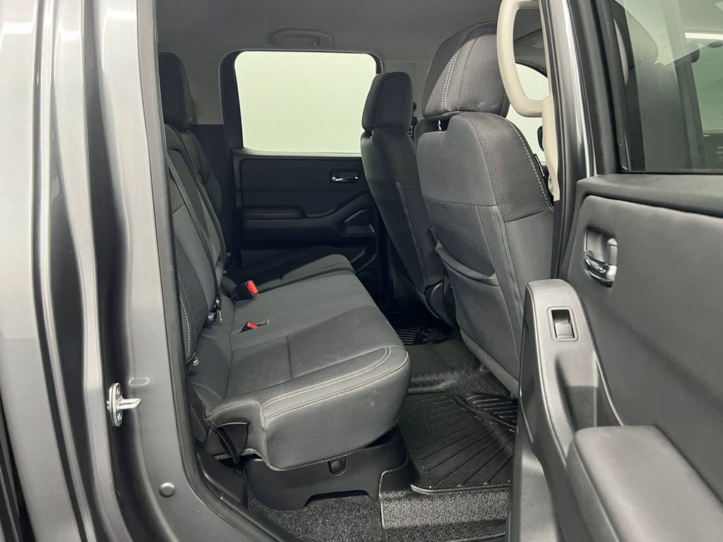 Used 2024 Nissan Frontier SV w/ Technology Package AWD/4WD image 24