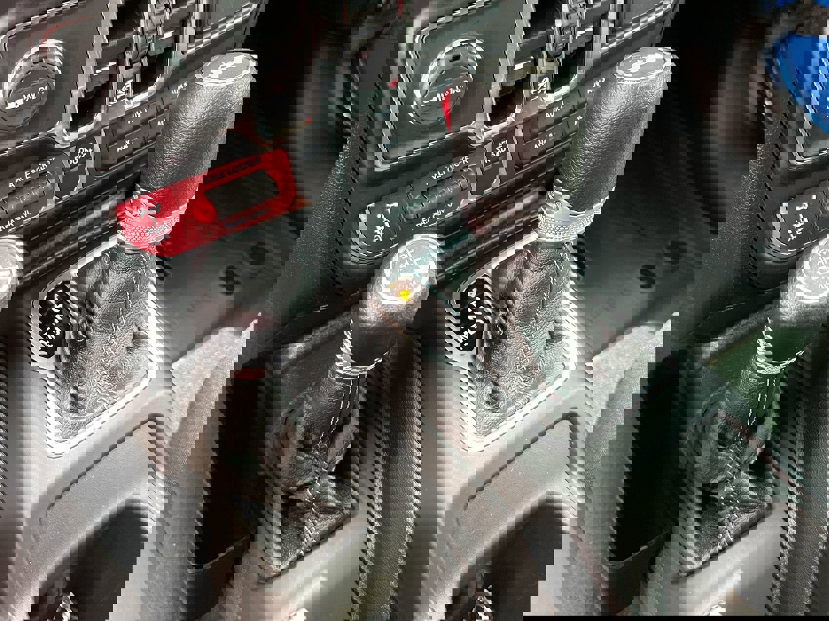 Used 2024 Jeep Wrangler Willys image 19