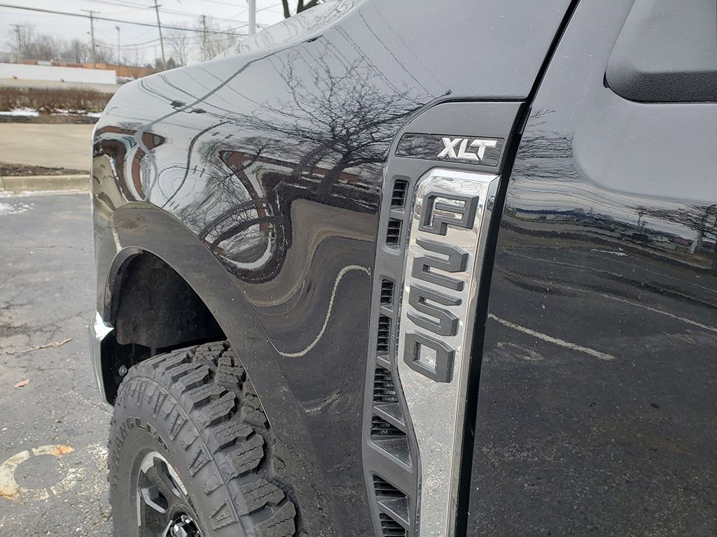 New 2026 Ford F250 XLT w/ XLT Premium Package image 9