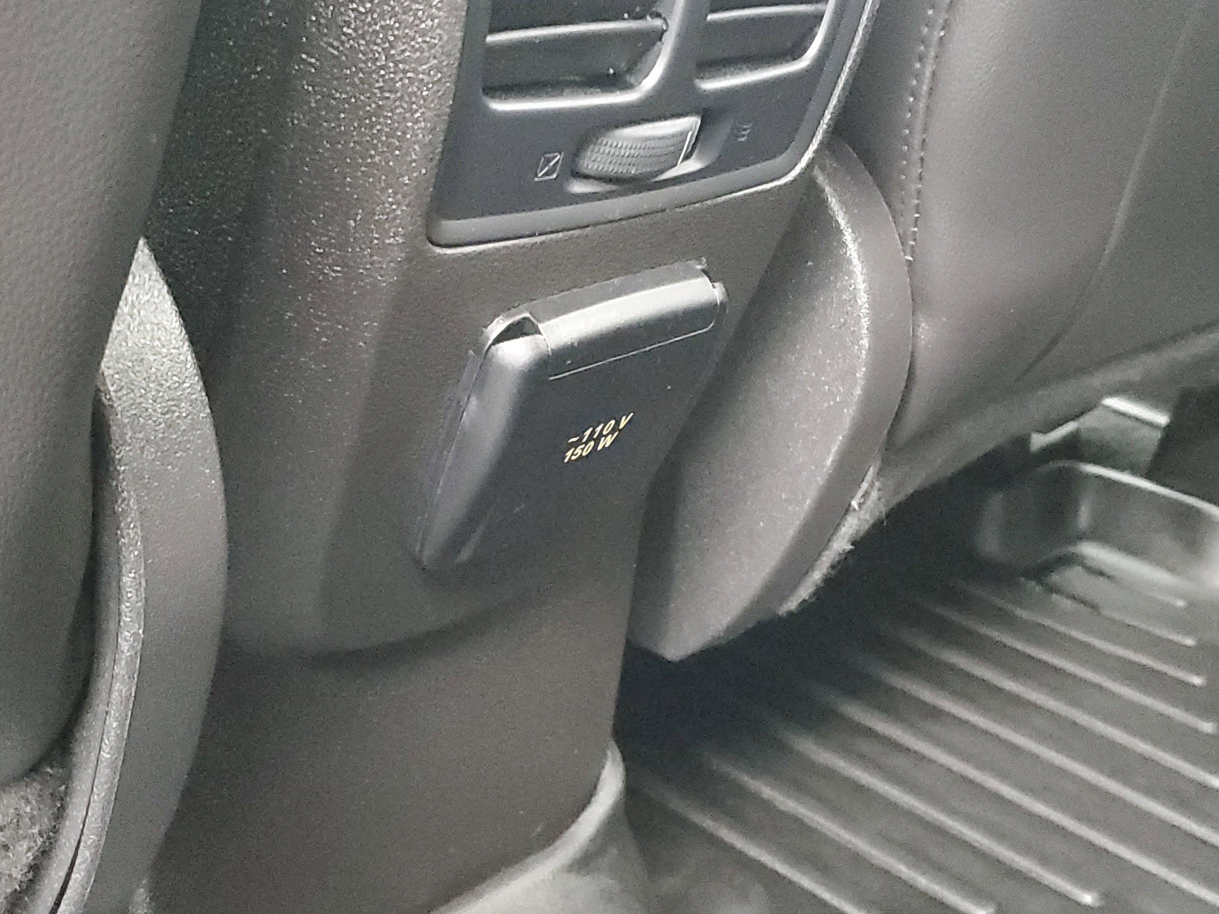 Used 2017 Ford Escape SE w/ SE Leather Comfort Package image 11