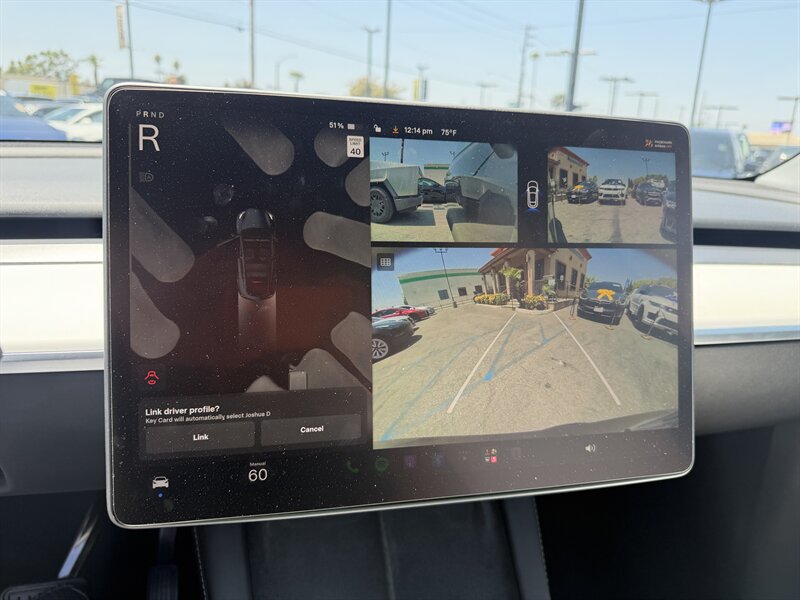 Used 2024 Tesla Model Y Long Range AWD/4WD image 19