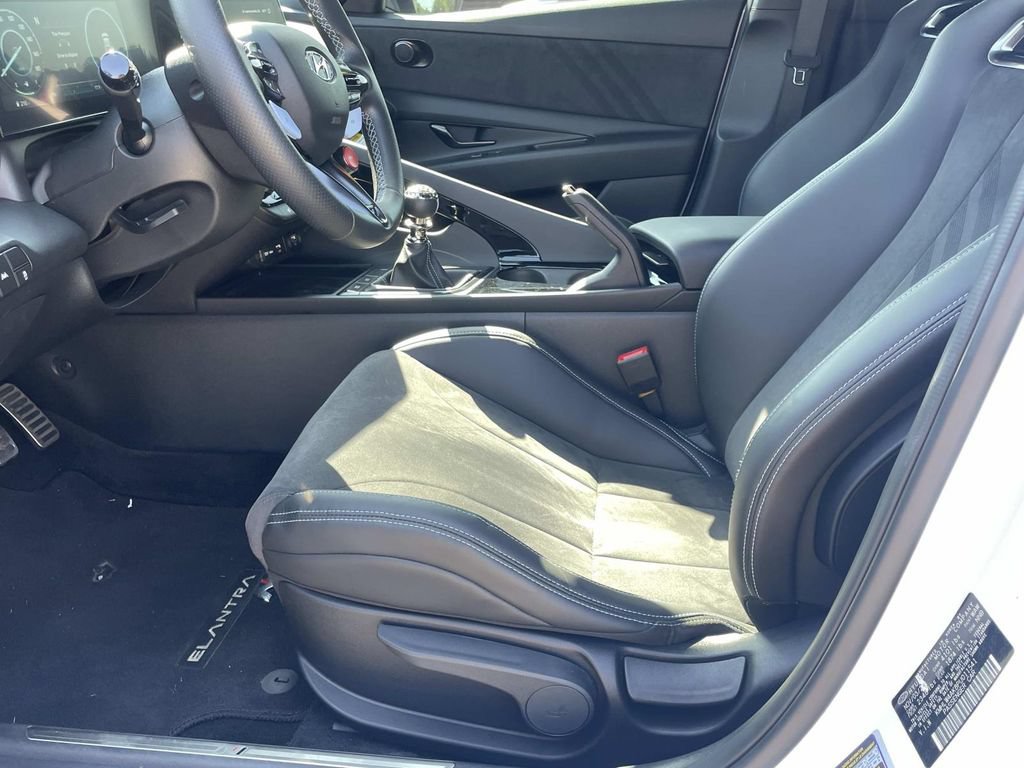 Used 2023 Hyundai Elantra N FWD image 15