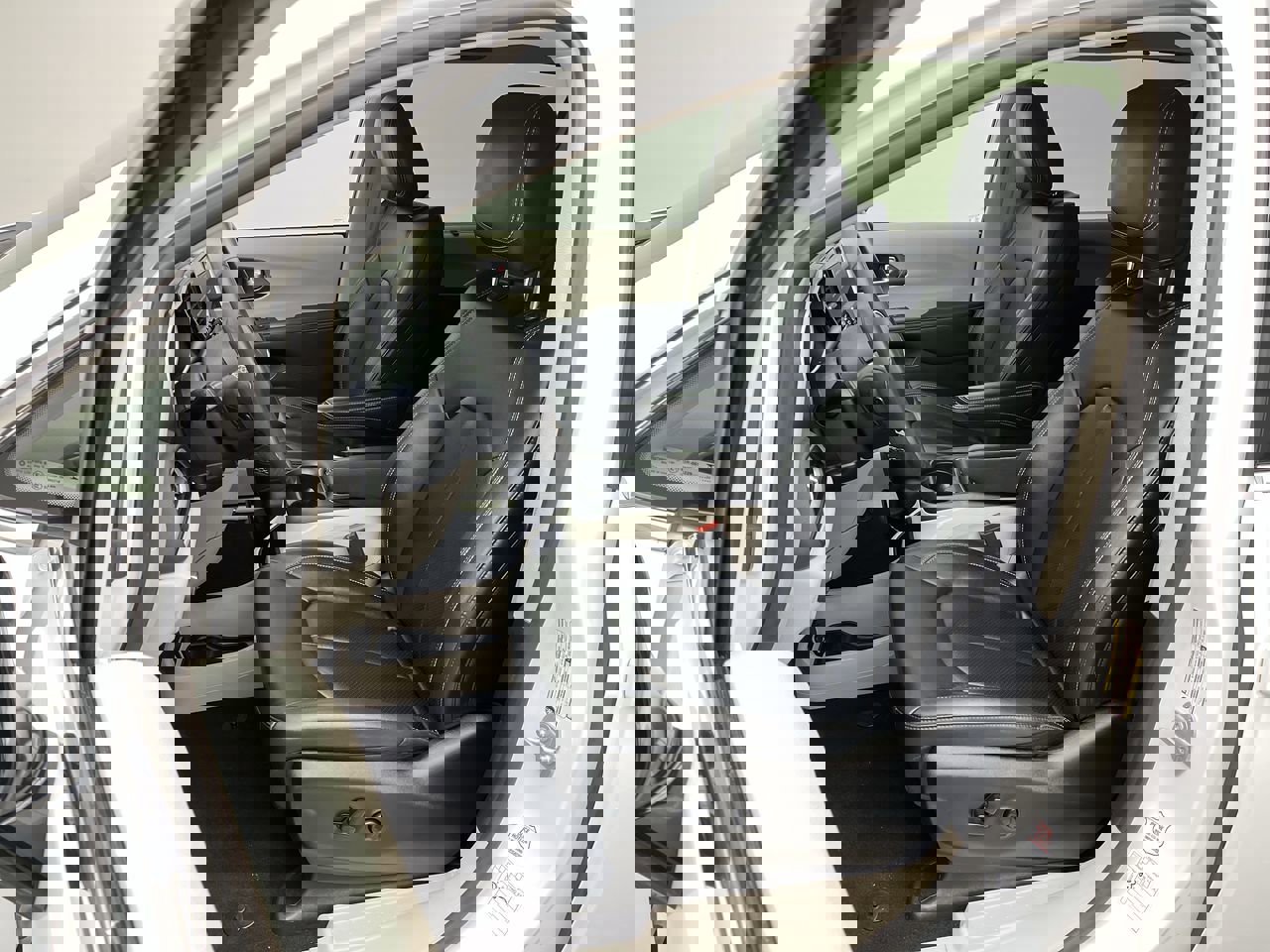 Used 2024 Chrysler Pacifica Touring-L image 8