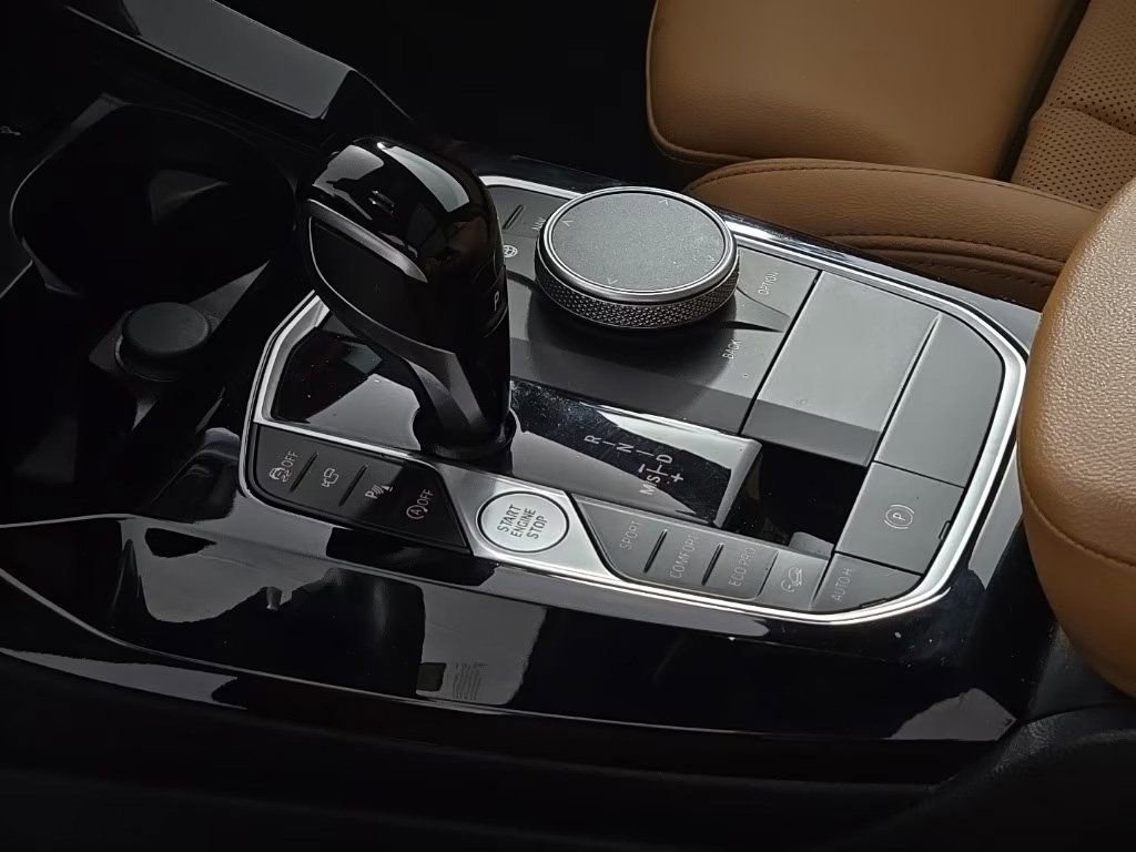 Certified 2024 BMW X3 xDrive30i w/ Convenience Package image 23